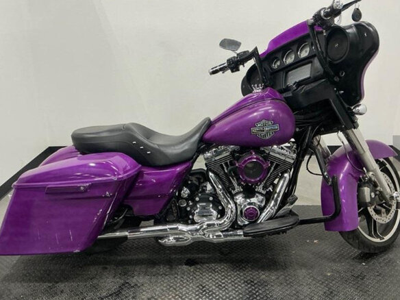 2014 Harley-Davidson Street Glide, фиолетовый, 799000 рублей