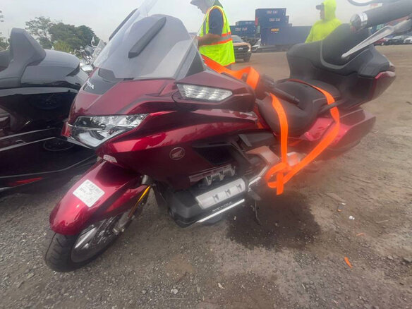 2022 Honda GL 1800 Gold Wing, пурпурный, 2450000 рублей - вид 4