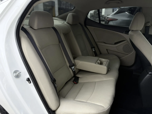 2015 Kia Optima III Рестайлинг, белый, 1390000 рублей - вид 17