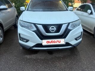 2019 Nissan Rogue II Рестайлинг, белый, 1500000 рублей, вид 2
