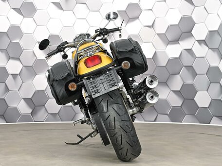 2005 Harley-Davidson V-Rod, жёлтый, 759000 рублей, вид 4