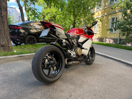 2015 Ducati 1299 Panigale, красный, 1200000 рублей, вид 3