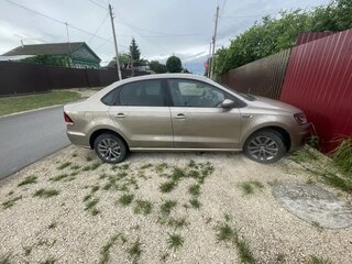 2020 Volkswagen Polo V Рестайлинг, серебристый, 1550000 рублей, вид 4