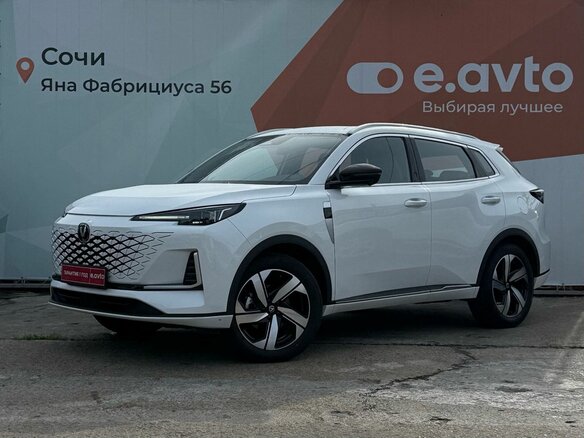 2024 Changan CS55 Plus II Рестайлинг, белый, 2475000 рублей
