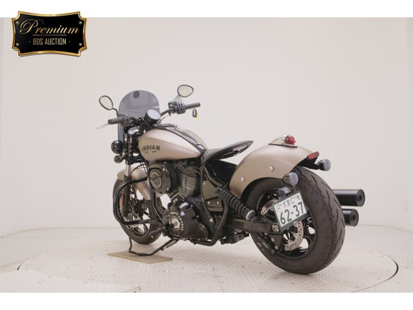 2024 Indian Chief, серебристый, 1600000 рублей - вид 5