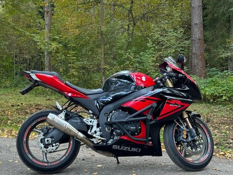 2009 Suzuki GSX-R 1000, чёрный, 900000 рублей, вид 4