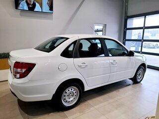 2026 Lada (ВАЗ) Granta I Рестайлинг, белый, 1104500 рублей, вид 2