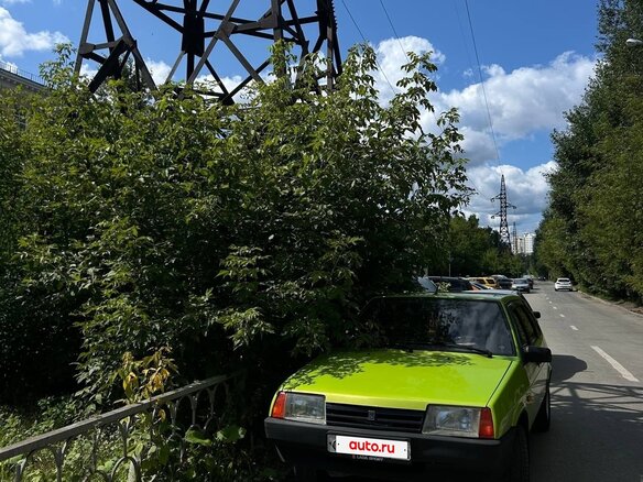 2003 Lada (ВАЗ) 21093i, зелёный, 170000 рублей