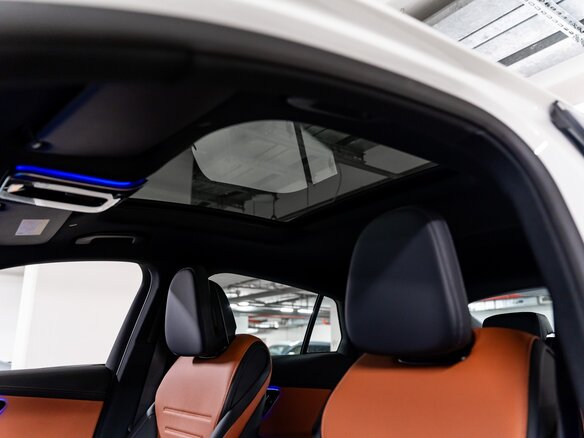 2025 Mercedes-Benz GLC Coupe 300 II (C254), белый - вид 11