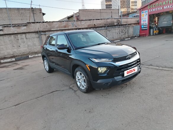 2021 Chevrolet TrailBlazer III, чёрный, 1750000 рублей - вид 1