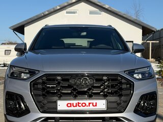 2024 Audi Q5 55 TFSI e II (FY) Рестайлинг, серебристый, 4125000 рублей, вид 2