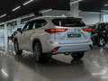 2026 Toyota Highlander IV (XU70), серый, 5680000 рублей - вид 3