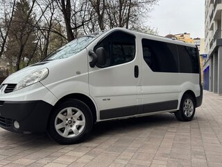 2007 Renault Trafic II Рестайлинг, белый, 1490000 рублей, вид 4