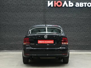 2017 Volkswagen Polo V Рестайлинг, чёрный, 1070000 рублей, вид 5