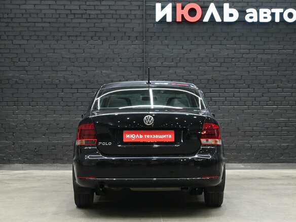 2017 Volkswagen Polo V Рестайлинг, чёрный, 1070000 рублей - вид 5