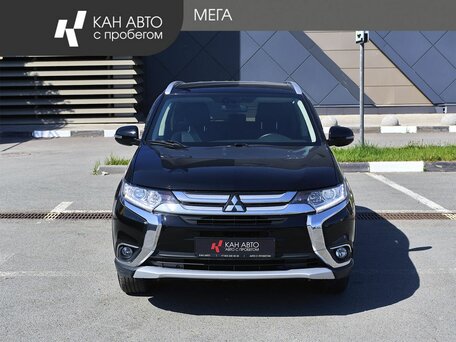2018 Mitsubishi Outlander III Рестайлинг 2, чёрный, 1678000 рублей, вид 3