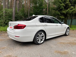 2016 BMW 5 серии 520d VI (F10/F11/F07) Рестайлинг, белый, 1850000 рублей, вид 4