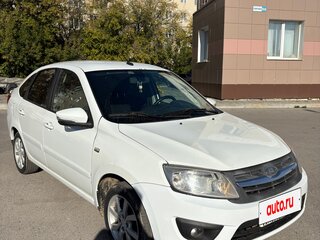 2015 Lada (ВАЗ) Granta I, белый, 525000 рублей, вид 2