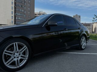 2010 Mercedes-Benz E-Класс 200 5G-Tronic IV (W212, S212, C207), чёрный, 1100000 рублей, вид 3