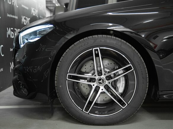 2026 Mercedes-Benz E-Класс 300 VI (W214, S214), чёрный - вид 6
