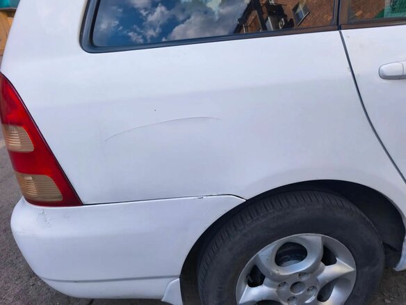 2001 Toyota Corolla Fielder IX (E120, E130), белый, 449000 рублей - вид 13