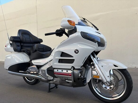 2013 Honda GL 1800 Gold Wing, белый - вид 16