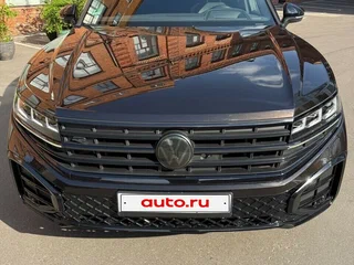 2024 Volkswagen Touareg III Рестайлинг, коричневый, 10950000 рублей, вид 2