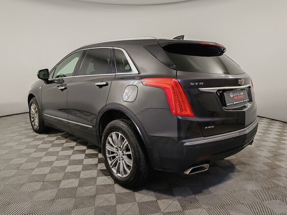 2017 Cadillac XT5 I, серый, 2219000 рублей - вид 6