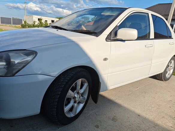 2003 Mitsubishi Lancer IX, белый, 335000 рублей - вид 10