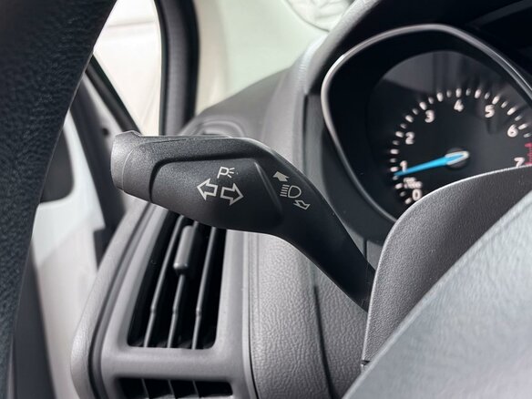 2016 Ford Focus III Рестайлинг, белый, 990000 рублей - вид 12