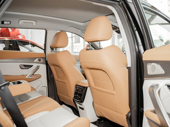 2026 Jetour X70+ I Рестайлинг, чёрный, 3399000 рублей - вид 20
