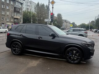 2018 BMW X5 30d IV (G05/G18), чёрный, 5000000 рублей, вид 3