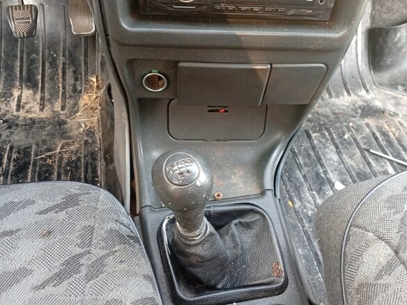 2001 Lada (ВАЗ) 2115, серебристый, 90000 рублей - вид 9