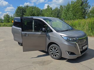 2017 Toyota Esquire I Рестайлинг, серый, 2500000 рублей, вид 5
