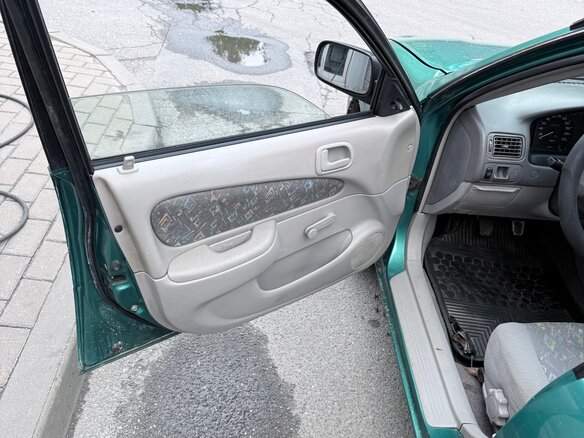 1999 Toyota Corolla VIII (E110), зелёный, 220000 рублей - вид 7