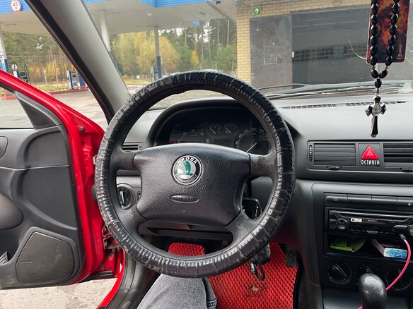 2008 Skoda Octavia I (A4) Рестайлинг, красный, 325000 рублей - вид 6