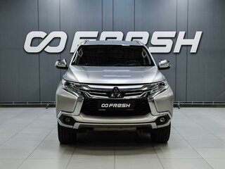 2017 Mitsubishi Pajero Sport III, серебристый, 2670000 рублей, вид 3