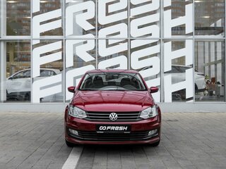 2019 Volkswagen Polo V Рестайлинг, красный, 1397500 рублей, вид 3