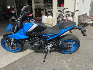 2023 Suzuki GSX-8S, голубой, 940000 рублей, вид 3