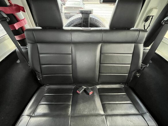 2011 Jeep Wrangler III (JK), чёрный - вид 16