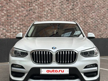2019 BMW X3 20d xDrive III (G01), белый, 3900000 рублей, вид 3