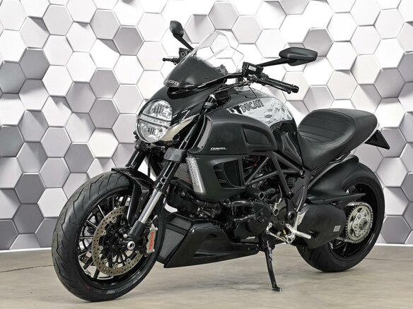 2012 Ducati Diavel, чёрный, 829000 рублей - вид 1