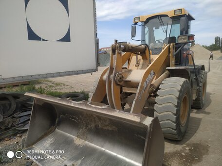 2012 XCMG LW300, жёлтый, 1900000 рублей, вид 2