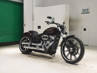 2018 Harley-Davidson Breakout, красный, 1550000 рублей, вид 3