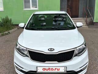 2017 Kia Rio III Рестайлинг, белый, 1200000 рублей, вид 1
