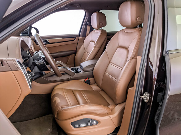 2020 Porsche Cayenne III, коричневый - вид 19