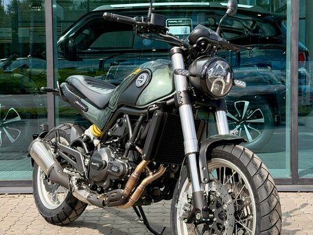2026 Benelli Leoncino 500 Trail, красный, 649000 рублей, вид 1