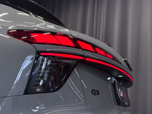 2026 Audi Q3 Sportback TFSI III (FJ), голубой - вид 38