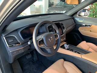2021 Volvo XC90 B5 II Рестайлинг 1, бежевый, 7600000 рублей, вид 3