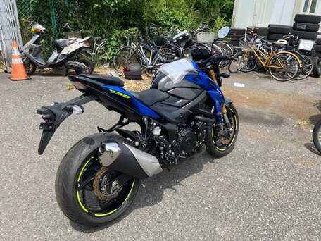 2022 Suzuki GSX-S 750, синий, 935000 рублей, вид 3